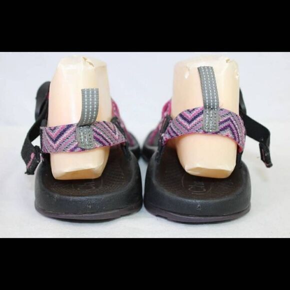 Chacos Pink/Gray Chevron ZX2 sandals size 4. - Picture 8 of 11